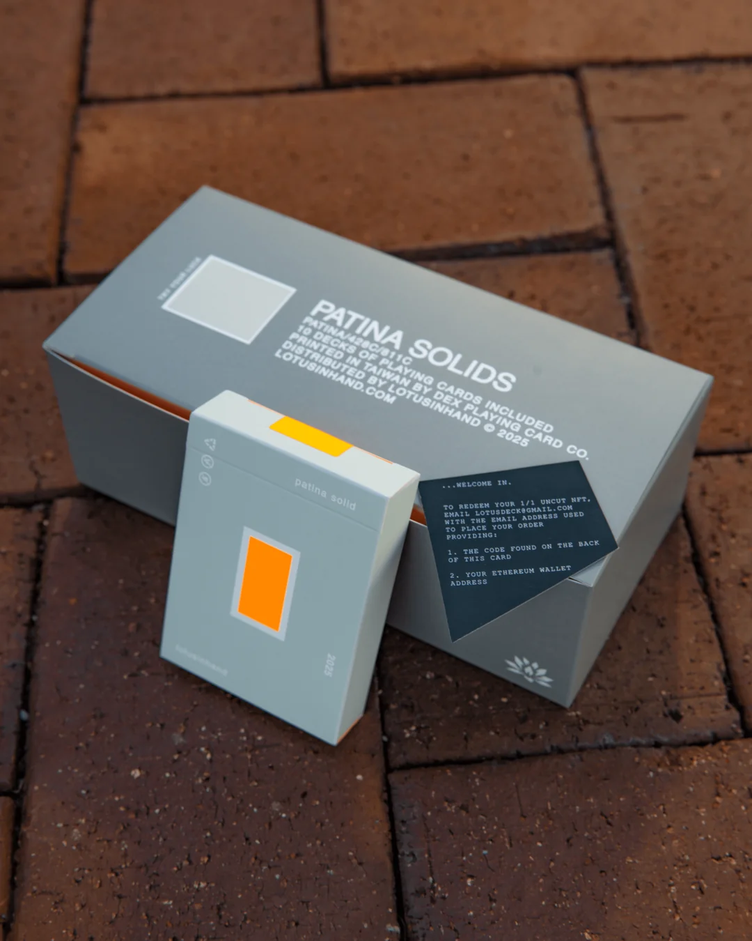 Patina Solid · Patina Solid · 09