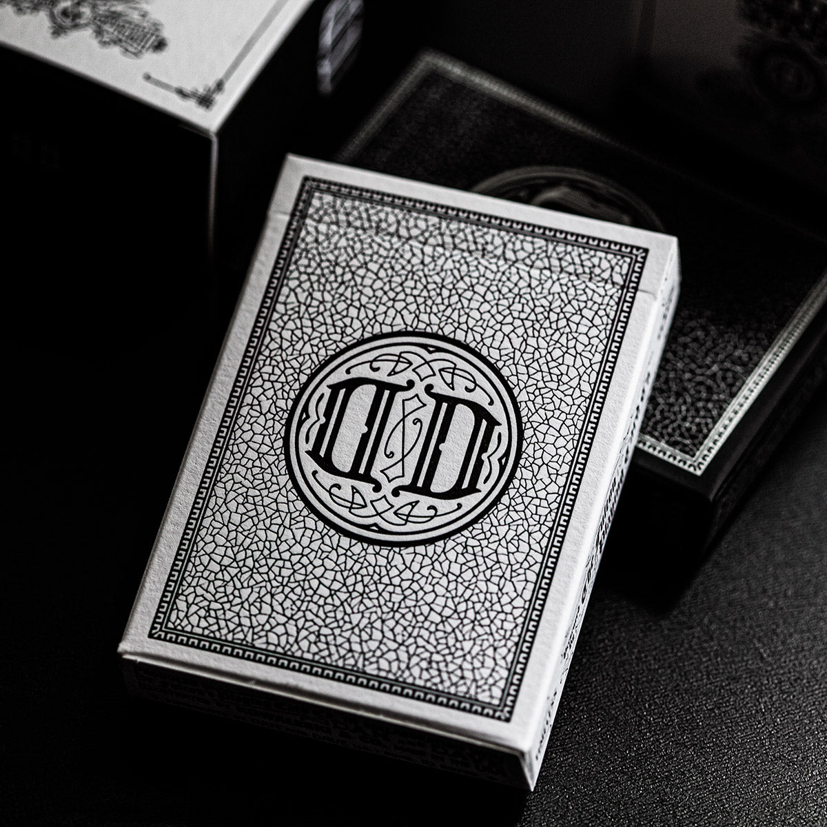 Smoke & Mirrors Anniversary Edition · Smoke (White Box) · Smoke & Mirrors Anniversary Edition · Smoke (White Box) · 官方图片