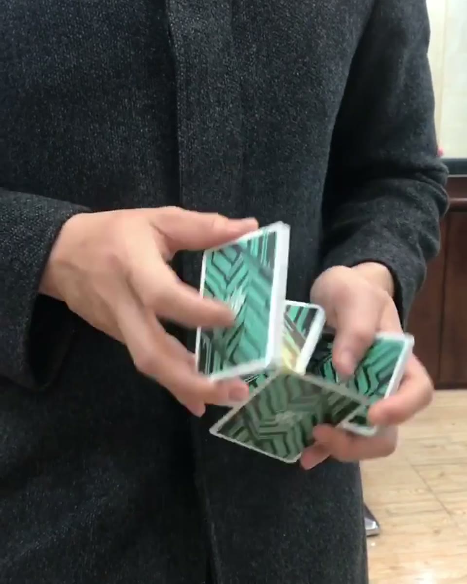 #dicardistry #cardistry #bestcardistalive my fav combo · 视频画面