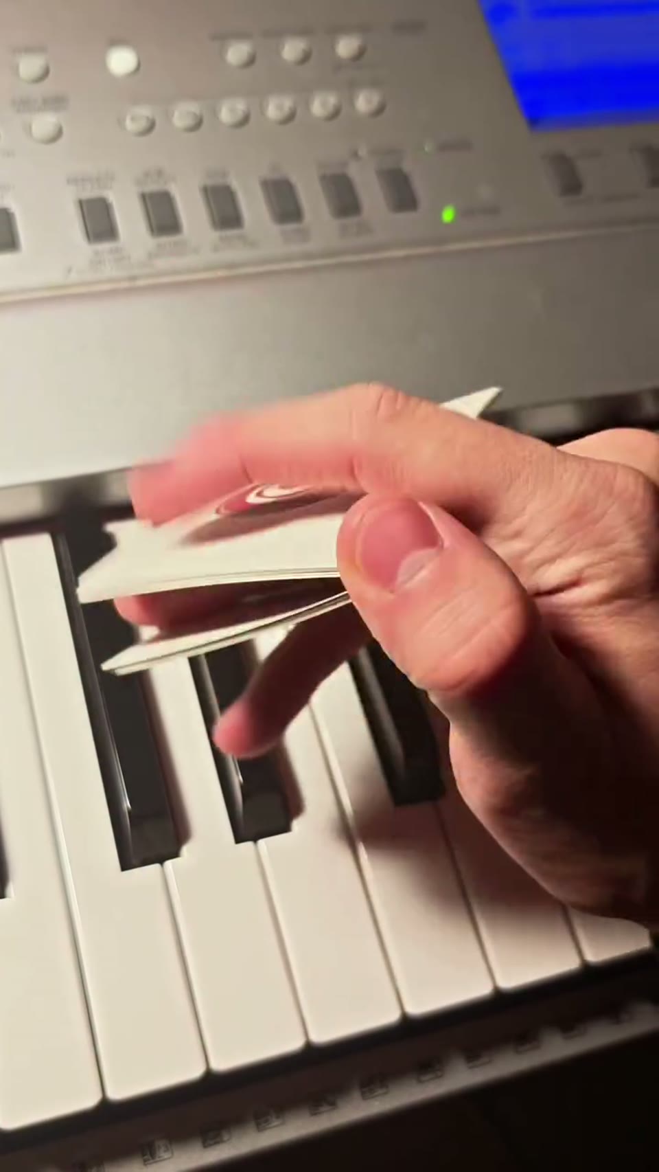 Help me name this cut! · 视频画面