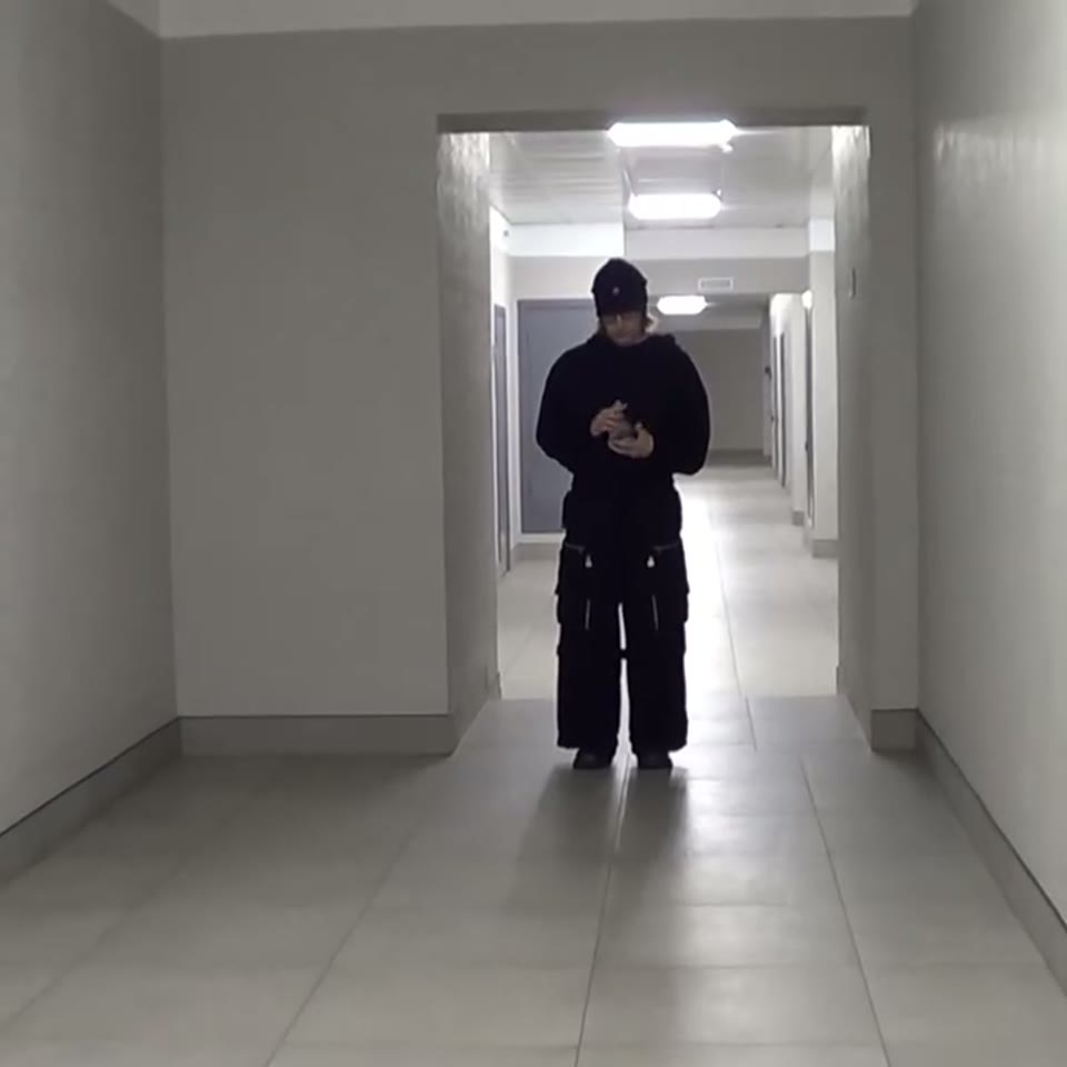 After the Move 01 · 视频画面