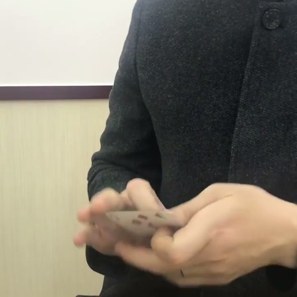 Do you believe in magic? #dicardistry #cardistry #magictrick · 视频画面
