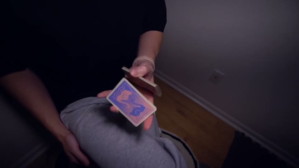 Final moves & small oh idea #cardistry @anyone @cardistryworldcup · 6 · 视频画面
