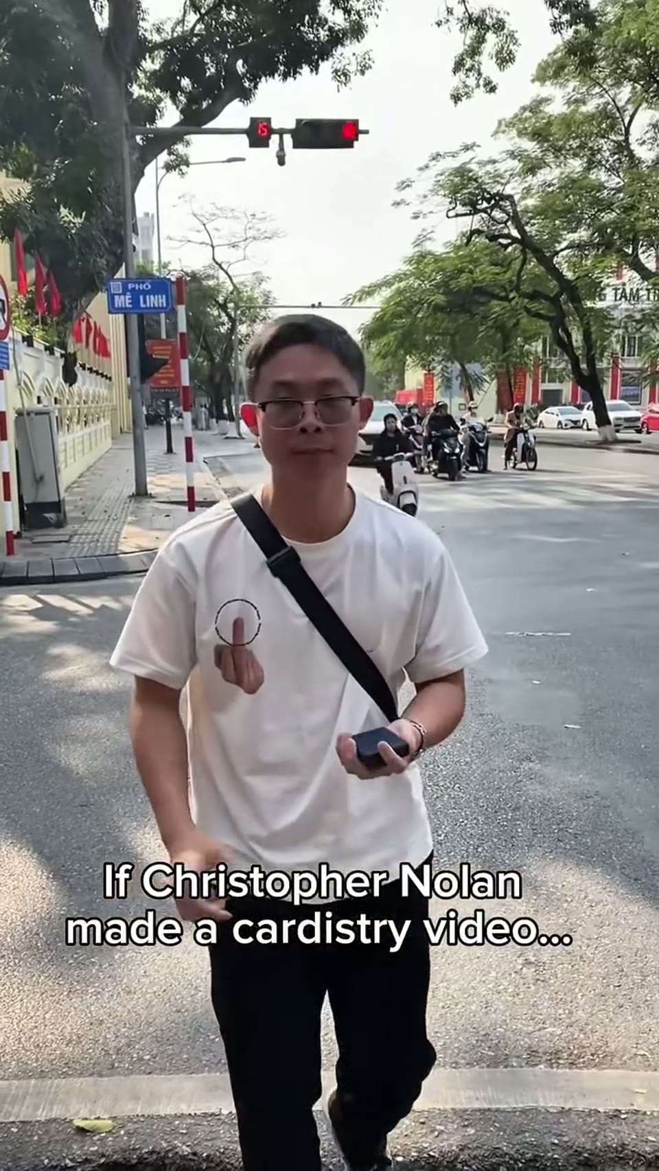 When your cardistry breaks the 4th dimension · 视频画面