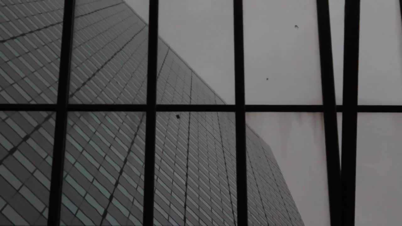 MAKESHIFT · 视频画面