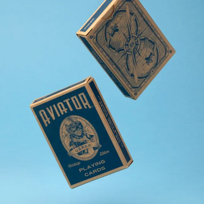 AVIATOR® Heritage Ed. · 纸牌图片