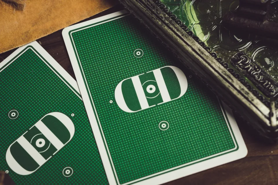 Smoke & Mirrors v9, Green Edition · Smoke & Mirrors v9, Green Edition · 02