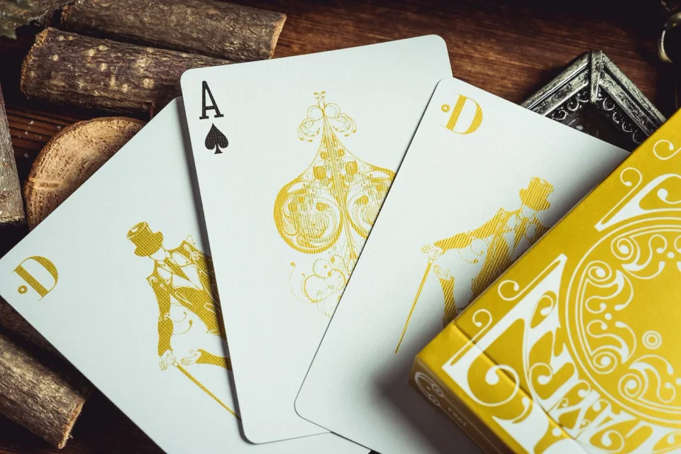 Smoke & Mirrors v9, Gold Edition · Smoke & Mirrors v9, Gold Edition · 03