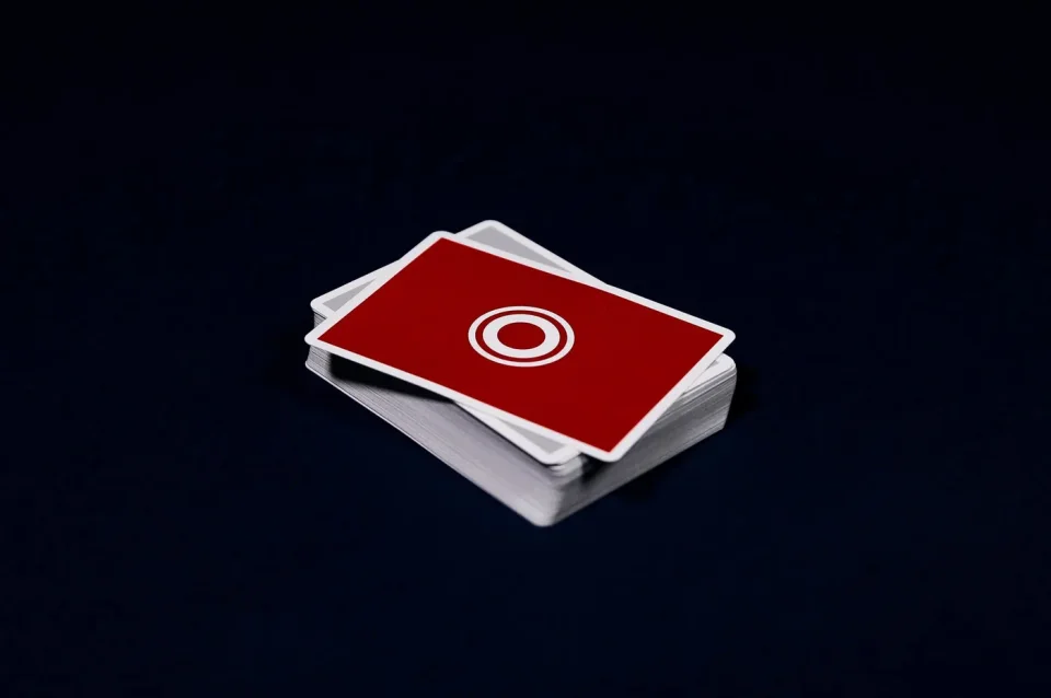 1:51 Echo Cabernet Edition (Europe & Africa) · 纸牌图片