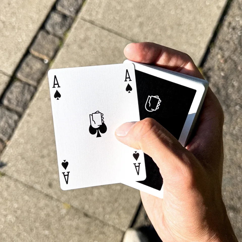 Logo Deck · Logo Deck · 05