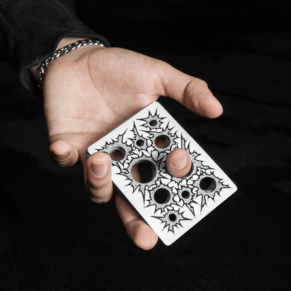 HOLY PLAYING CARDS · 纸牌图片