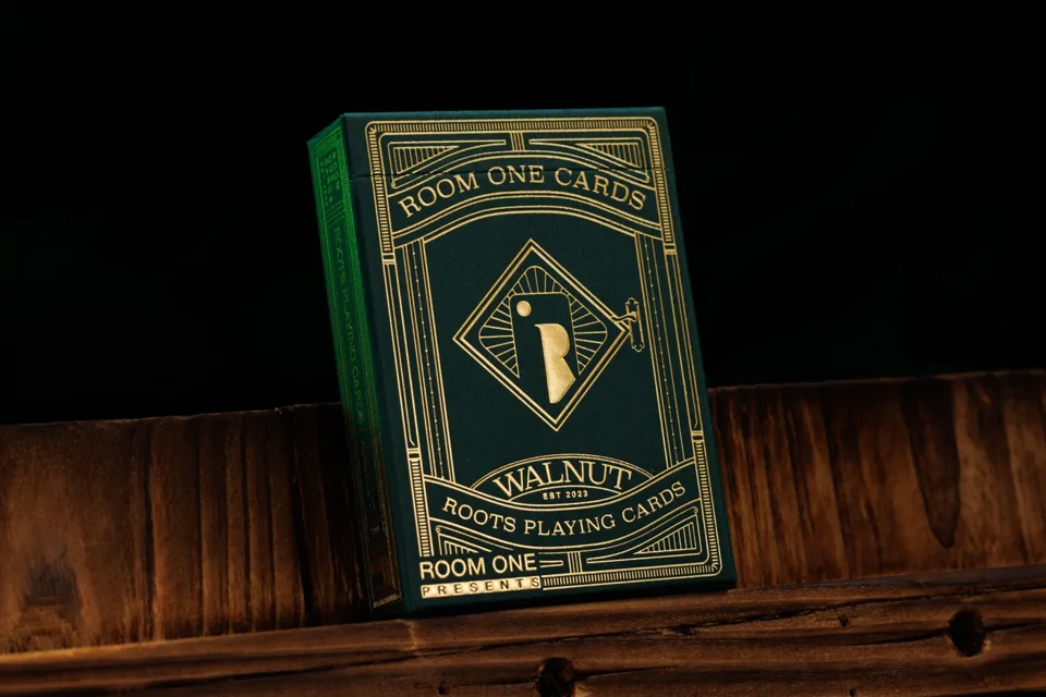 Green Roots Playing Cards - Walnut Edition · 纸牌图片