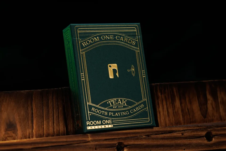 Green Roots Playing Cards - Teak Edition · 纸牌图片