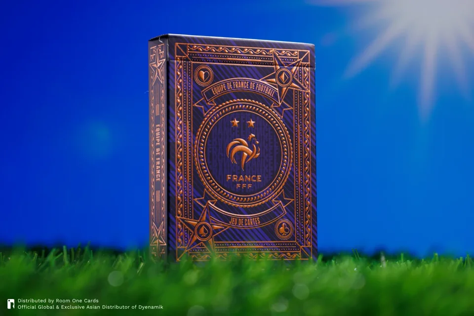 (BACKORDER) FFF Playing Cards - Home Edition · 纸牌图片