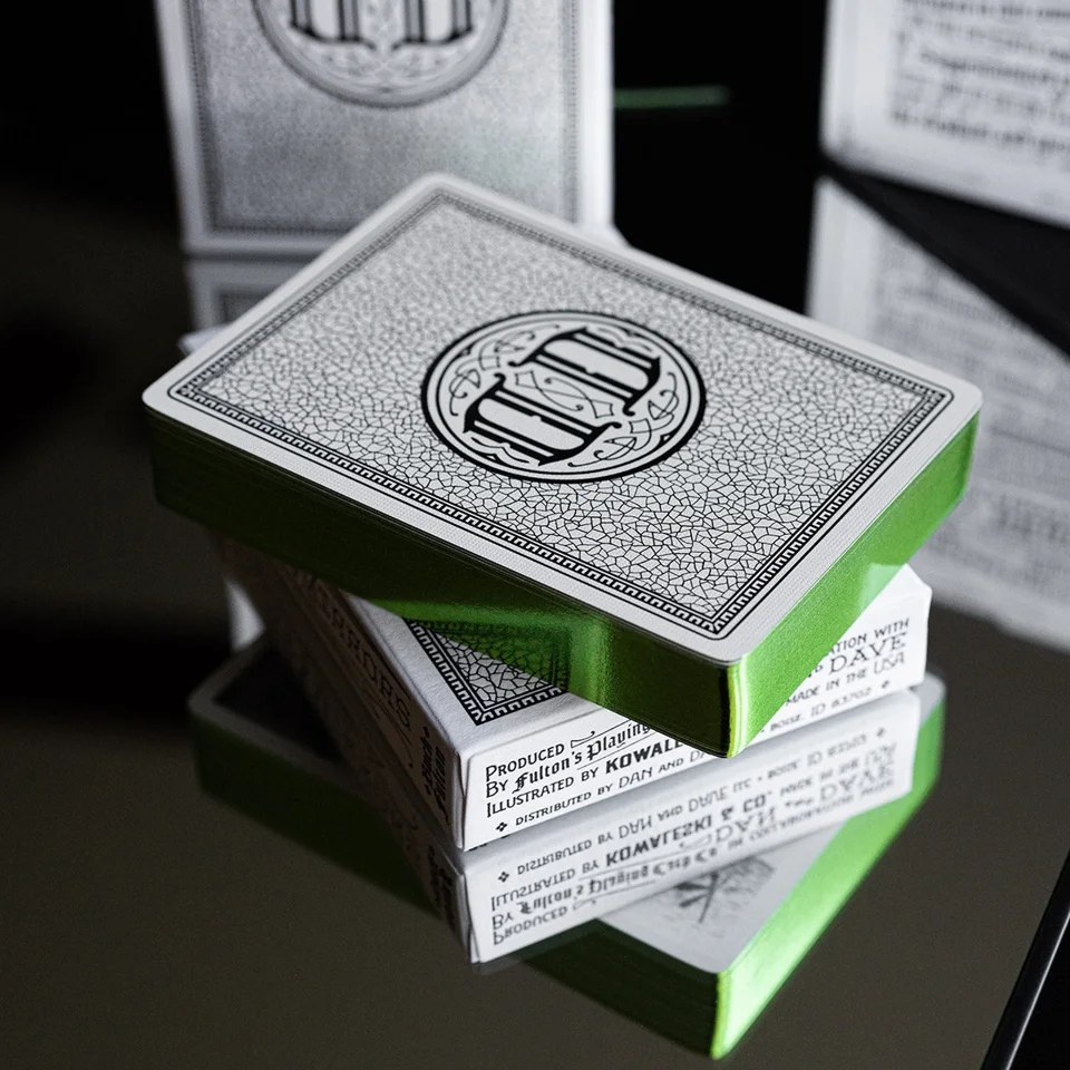 Smoke & Mirrors Anniversary Edition: Gilded · Smoke (White Deck) / Green · 纸牌图片