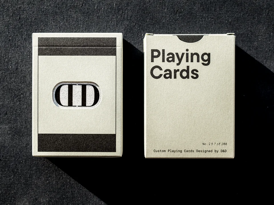 Smoke & Mirrors · Brutalist · Mirror Edition · Smoke & Mirrors · Brutalist · Mirror Edition · 官方图片 4