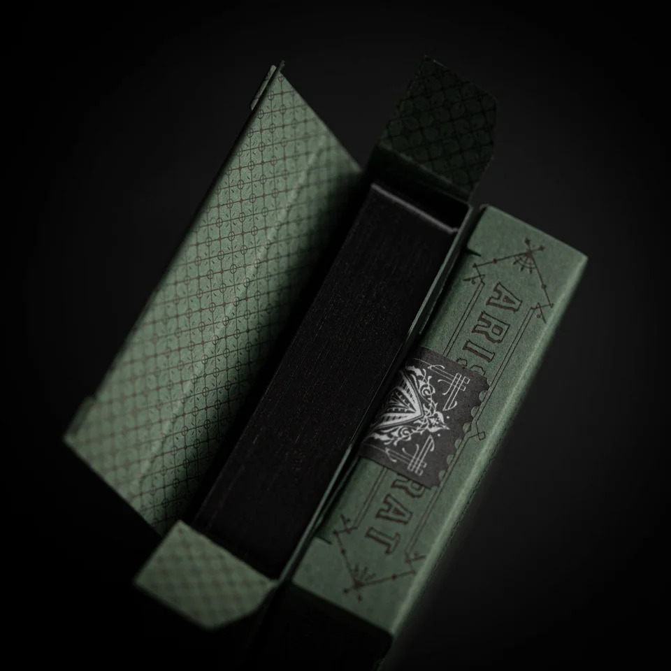 Smoke & Mirrors Anniversary Edition: Gilded · Eco (Green Deck) / Black · 纸牌图片