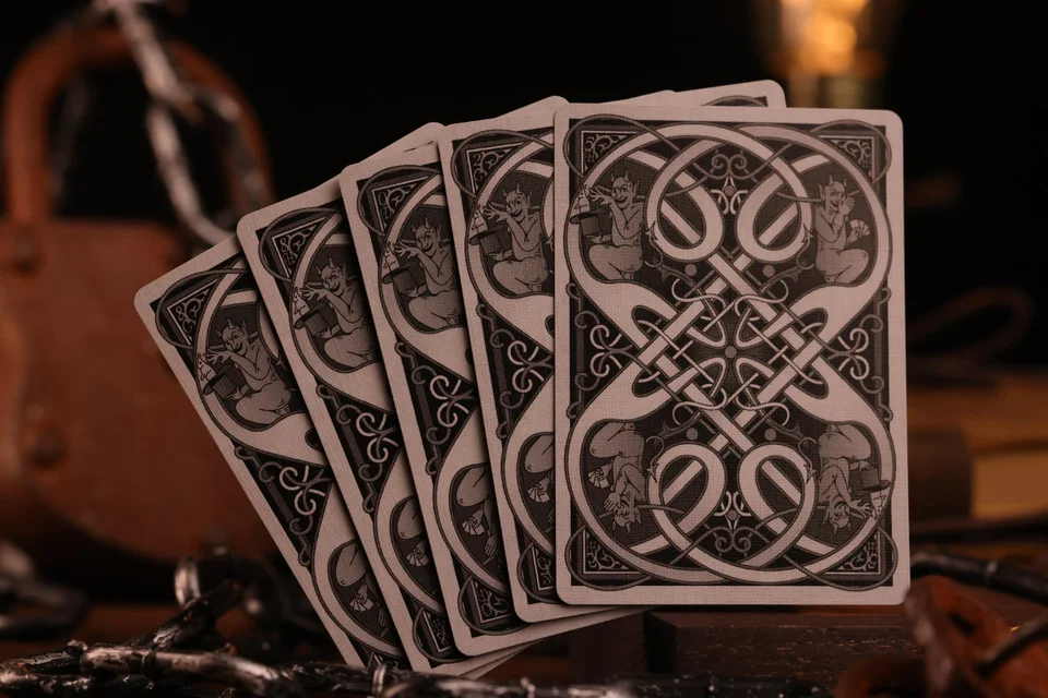 The Magician's Last Secret Playing Cards - Clubs Edition · The Magician's Last Secret Playing Cards - Clubs Edition · 来源图片