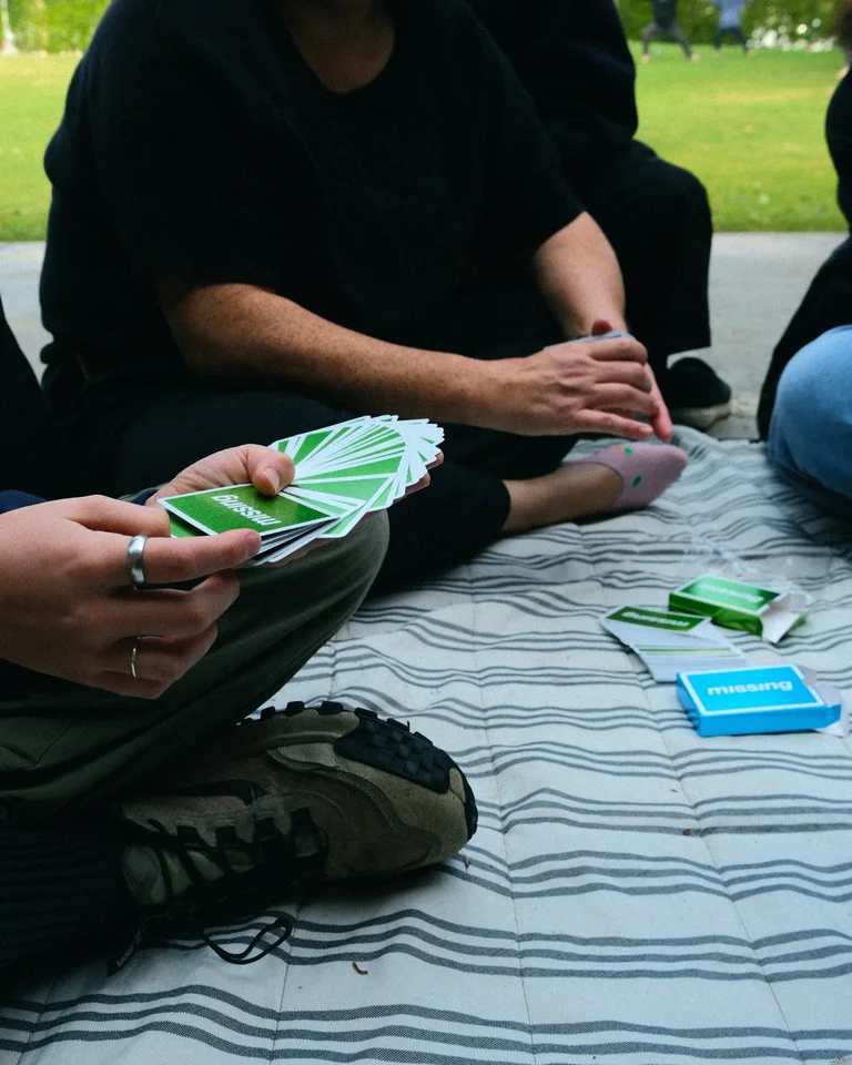 Honored to partner with Take Care Club in Los Angeles on a beginner cardistry workshop. Folks came t · 原帖图片
