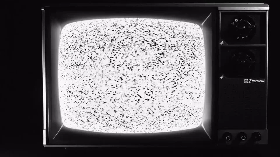 Channel 52 by Leo & Lunzi