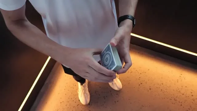 LIGHTLINE - Ethan King